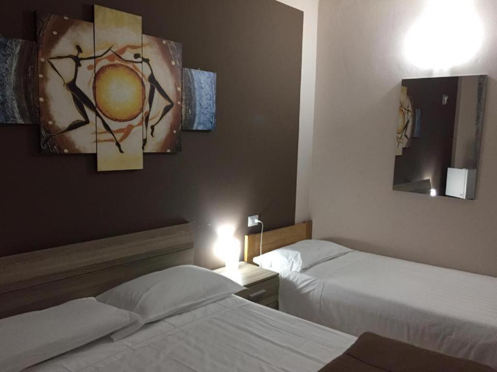 Apartamento Ded 2 Only Sleep Bagno Privato Parma Exterior foto