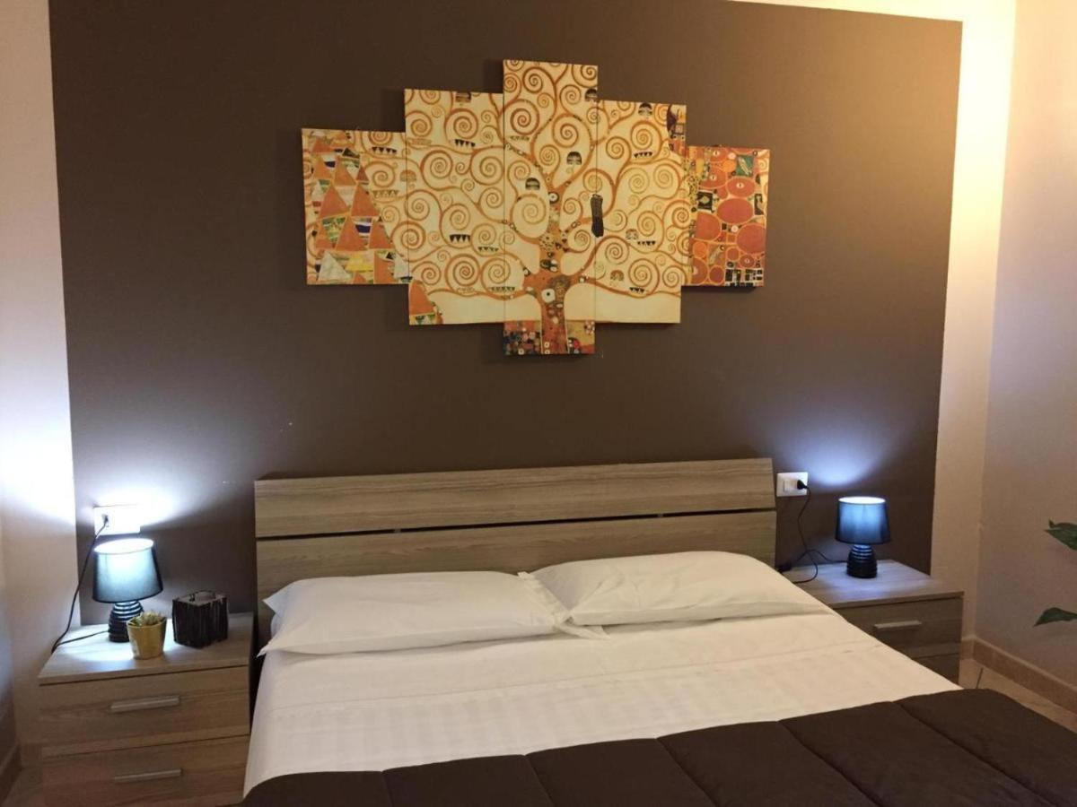 Apartamento Ded 2 Only Sleep Bagno Privato Parma Exterior foto